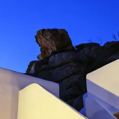 La Maison Blanche Szálloda 3*