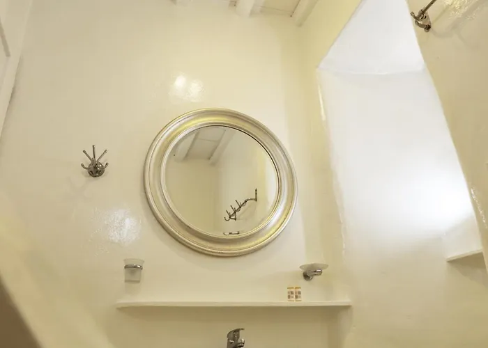 מלון La Maison Blanche 3*