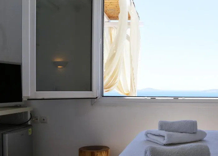 La Maison Blanche 3* אגיוס סטפנוס