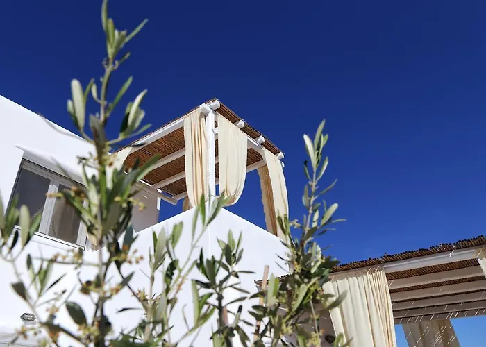 Ξενοδοχείο La Maison Blanche 3*