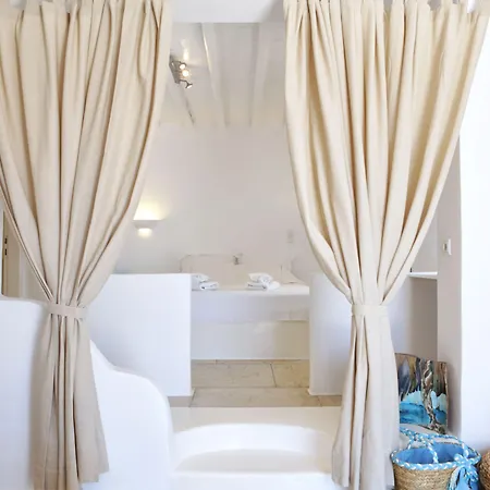 Hotel La Maison Blanche 3*