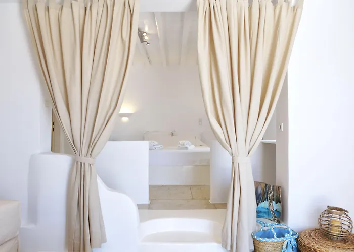 Hotel La Maison Blanche 3*