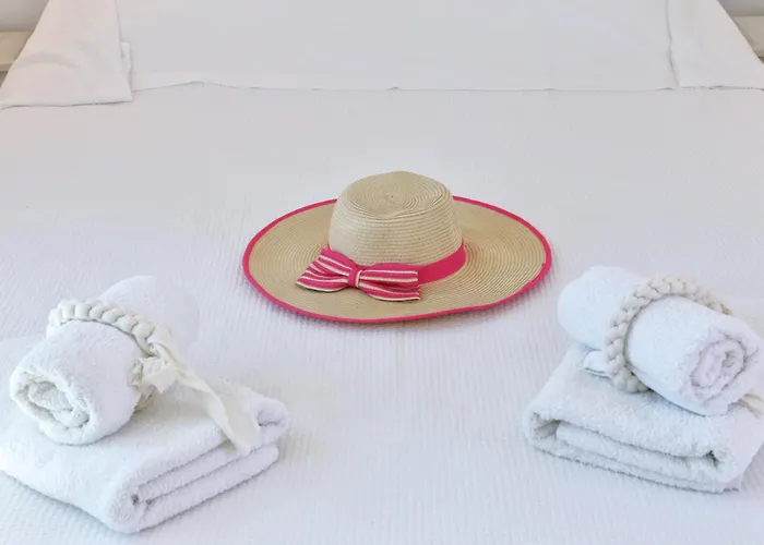 La Maison Blanche Hotell 3*